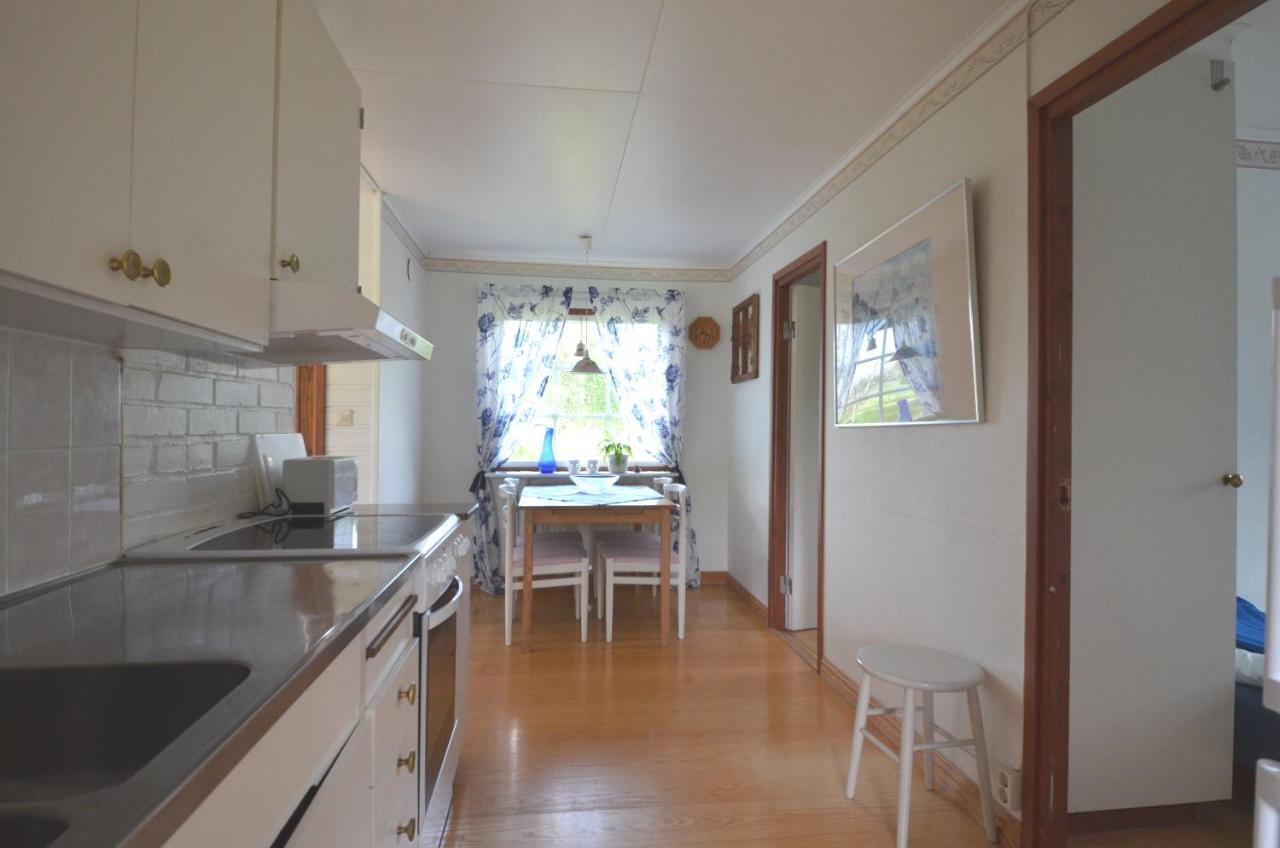 Rosenborgs Friluftspensionats Stugor Med Koek Färjestaden Esterno foto